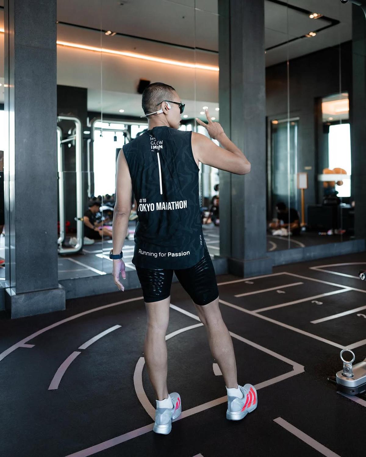 Potret Wanda Hara Konsisten Olahraga Lari, Pamer Otot Perut dan Siap Ikut Tokyo Marathon