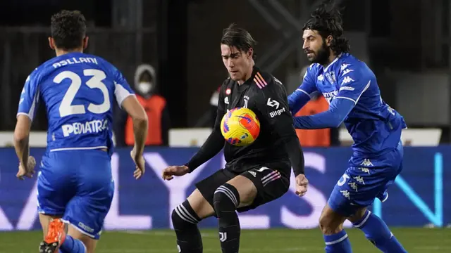 Foto: Dusan Vlahovic Borong 2 Gol, Juventus Menang Tipis Atas Empoli di Liga Italia