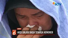 Berdemo di depan gedung DPR, ribuan tenaga kerja honorer se-tanah air ini menangis karena terbawa emosi saat berdoa bersama.