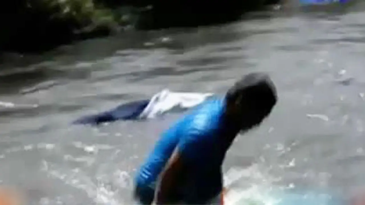 VIDEO: Buang Sial, ABK Sandera Abu Sayyaf Ceburkan Diri ke Sungai