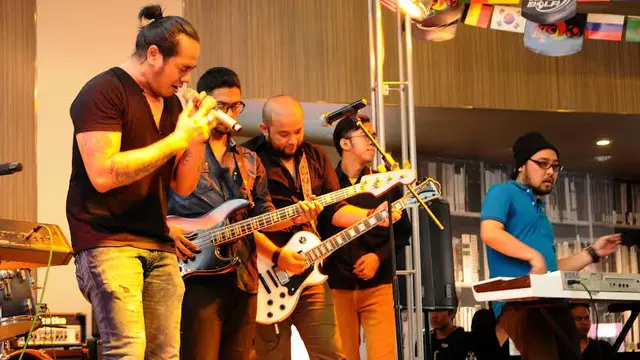 [FOTO] Vakum Lima Tahun, Element Jual Lagu Lama