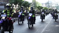 5 Tips Berkendara Harian dengan Motor Trail di Jalan Aspal dan Saat Hujan