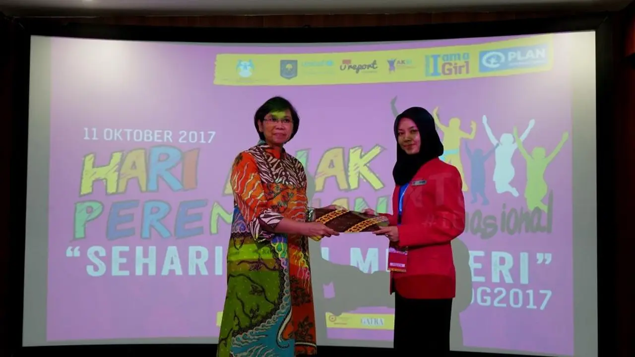 Anak 15-19 tahun yang mengikuti kegiatan Sehari Jadi Menteri memberikan sembilan rekomendasi program terkait masalah anak dan perempuan kepada Kementerian Pemberdayaan Perempuan dan Perlindungan Anak.