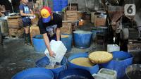 Sebagai langkah untuk meningkatkan produktivitas, pemerintah meluncurkan program terbaru bagi sektor tebu rakyat, yang memberikan fasilitas hingga Rp500 juta untuk individu atau kelompok. (Liputan6.com/Angga Yuniar)