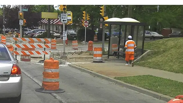 Baju Mirip dengan Benda