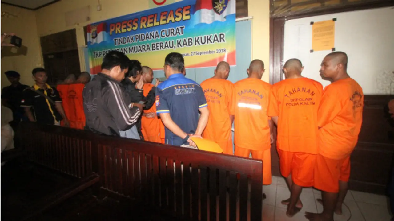 Polisi Bekuk Perompak Incar Kapal Asing
