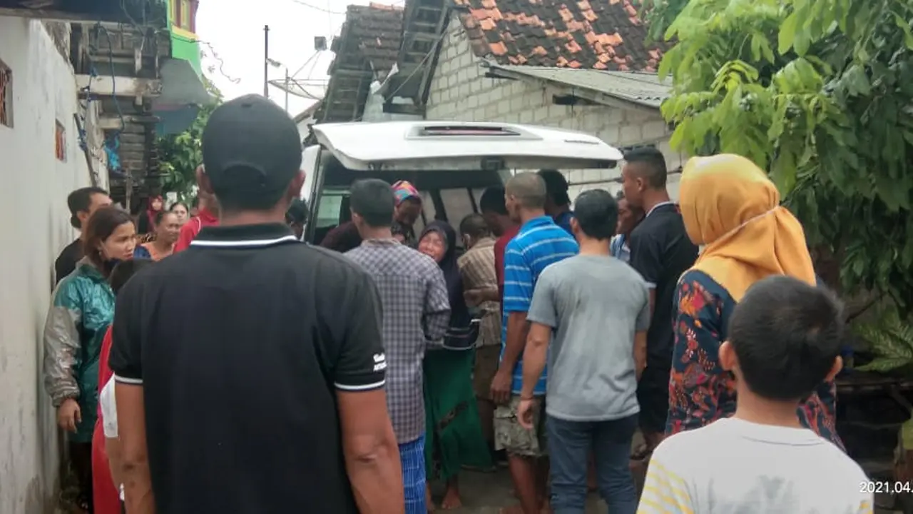 Nelayan di Tuban tewas terseret ombak. (Ahmad Adirin/Liputan6.com)