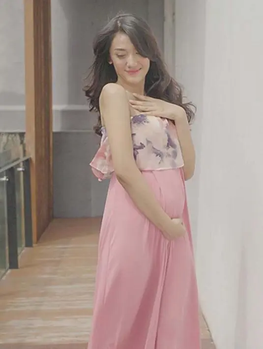 (Instagram/anissaaziza)