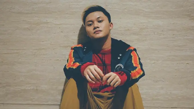 [Fimela] Kenangan Rizky Febian dan Lina