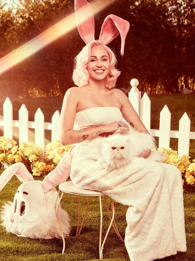 [Bintang] Miley Cyrus