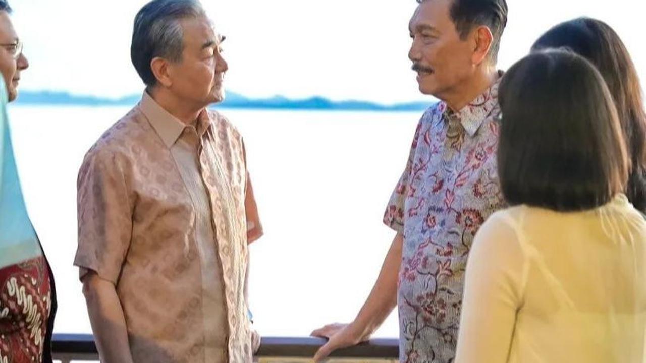 "Dia harus datang kemari (Indonesia). Misalnya, dia taruh duitnya 10 atau 30 juta dolar AS, dia harus investasi berapa juta, dan kemudian dia juga harus memakai orang Indonesia untuk kerja di family office tadi. Jadi, itu nanti yang kita pajakin," ujar Lu