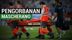 Berita video Javier Mascherano sampai berdarah saat melakoni laga Final Copa del Rey, Barcelona vs Deportivo Alaves, Sabtu (27/5/2017). Insiden Mascherano berdarah itu terjadi pada menit ke-11 ketika ia bertubrukan dengan pemain Alaves, Marcos Lloren...