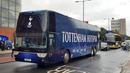 Tottenham Hotspurs memiliki tampilan elegan berkat grafis yang terlukis di body bus Van Hool TDX27 Astromega. (Source: flickr.com)