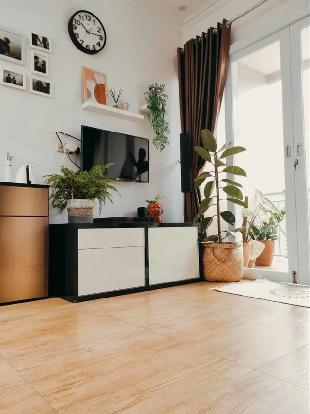 Desain Rumah 3 Lantai dengan Kombinasi Warna Coklat, Hitam dan Putih