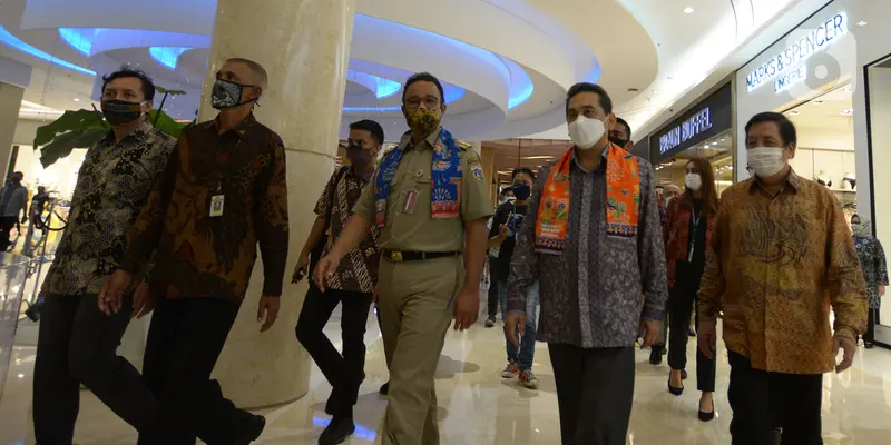 FOTO: Mendag Tinjau Penerapan Protokol Kesehatan di Mal Kota Kasablanka