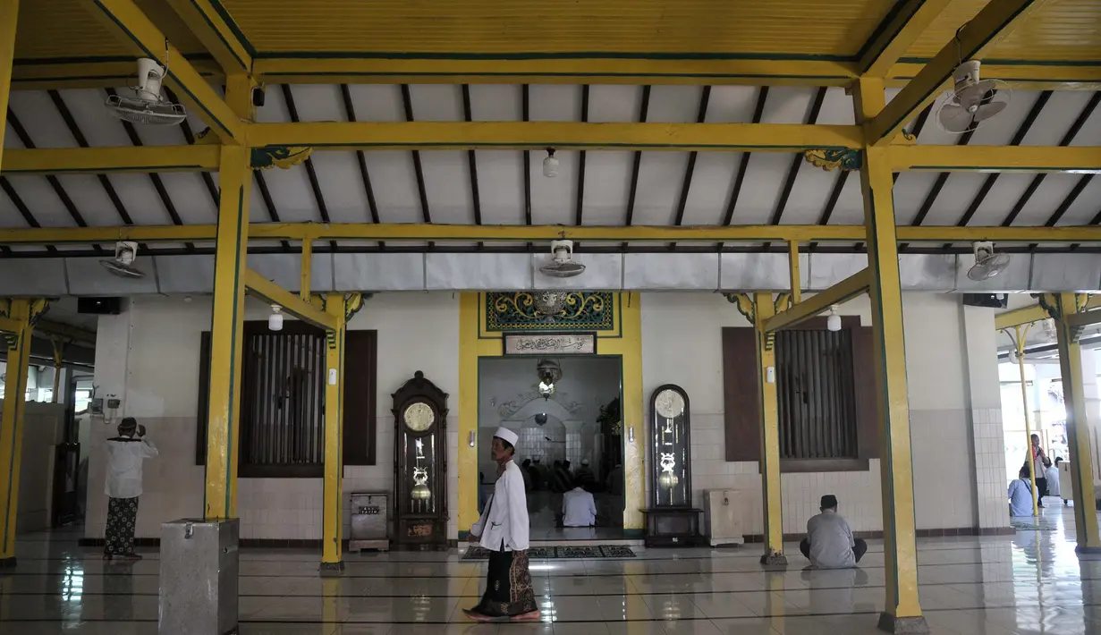 Beduk bersejarah itu hingga saat ini masih kuat dan terlihat kokoh. (merdeka.com/Iqbal S. Nugroho)