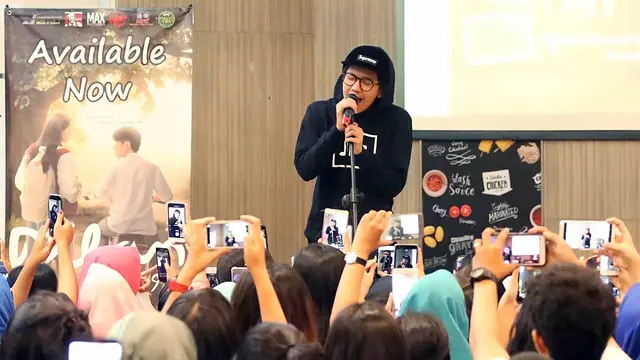 [Bintang] Iqbaal Ramadhan