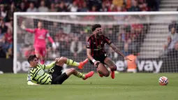 Arsenal menghajar tuan rumah Bournemouth 4-0 di pekan ketujuh Liga Inggris. (Robbie Stephenson/PA via AP)