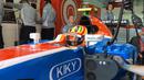 Pebalap Manor Racing asal Indonesia, Rio Haryanto, berada di posisi ke-22 latihan bebas ketiga F1 GP Spanyol di Sirkuit Catalunya, Spanyol, Sabtu (14/5/2016). (Bola.com/Twitter/Manorracing)