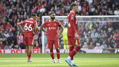 Mohamed Salah dan kawan-kawan di luar dugaan kalah 0-1 dari Nottingham Forest pada pekan keempat Liga Inggris di Stadion Anfield, Sabtu (14/9/2024). (AP Photo/Rui Vieira)