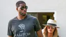 Bahkan dilaporkan orang-orang di sekitar Tristan Thompson pun menjadi sangat tak bersahabat usai ia selingkuhi Khloe Kardashian. (BACKGRID/Cosmopolitan)