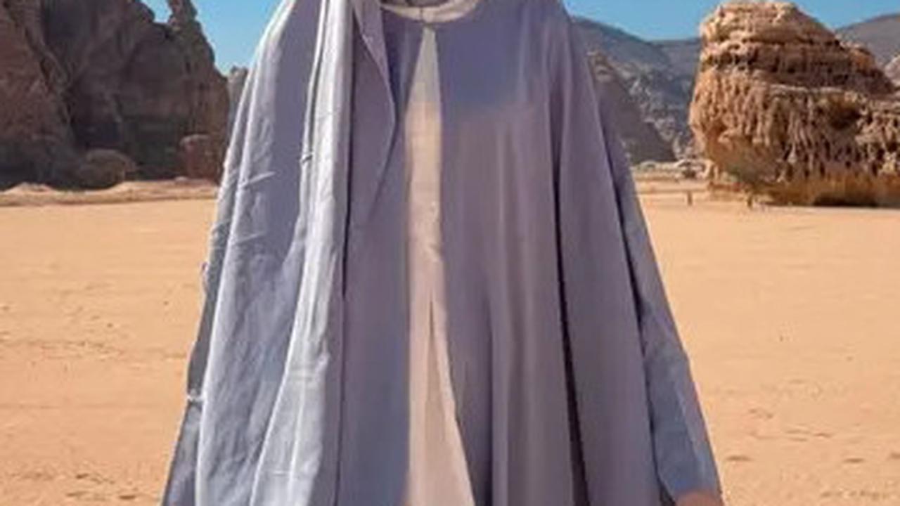 Deretan Artis-Artis yang Batal Naik Haji karena Visa Furoda Tidak Diterbitkan oleh Pemerintah Arab Saudi