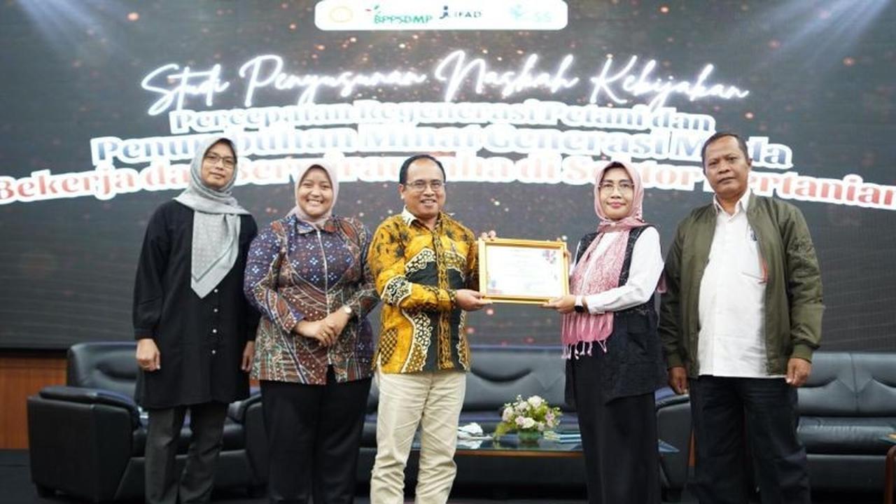 Mentan Amran Tegaskan Komitmen Kuat Dukung Regenerasi Petani Muda Indonesia