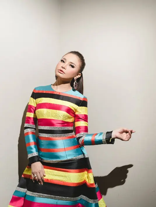 Rossa (instagram/itsrossa910)