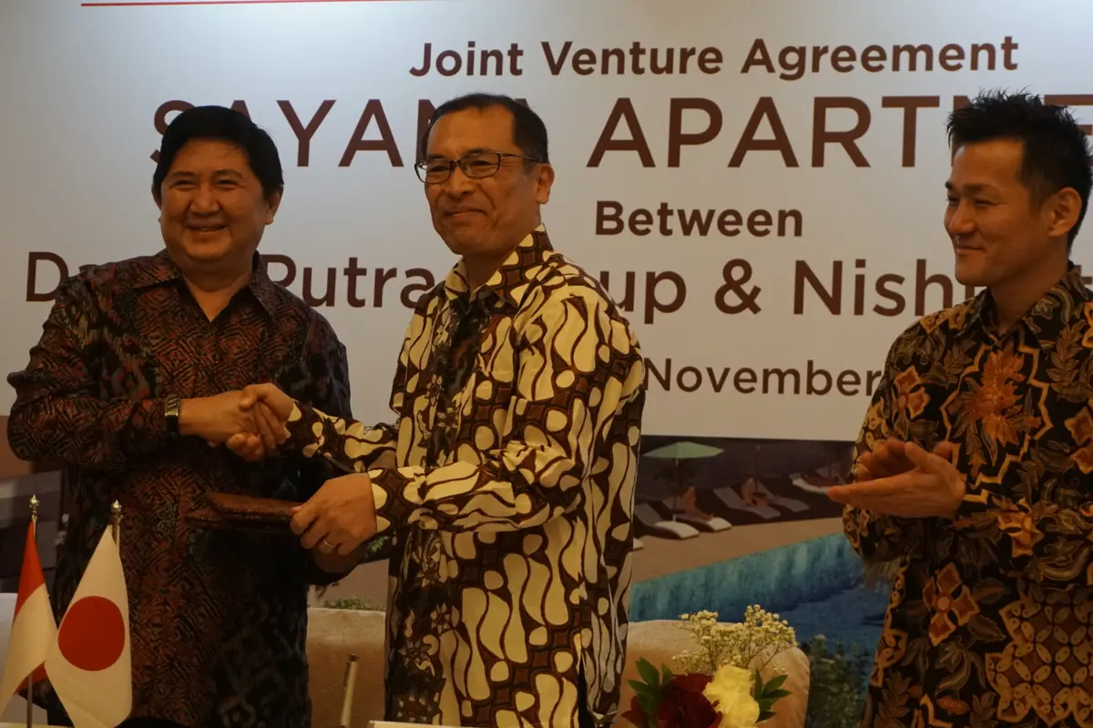Damai Putra Group diwakili oleh Johanes Mardjuki selaku Presiden Direktur dan Nishitetsu Group diwakili oleh Toru Shigemizu selaku Wakil Direktur Divisi.