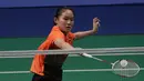 Tunggal putri, Ruselli Hartawan, beraksi saat melawan tunggal Malaysia, Kisona Selvaduray, pada laga final Bulutangkis di SEA Games 2019 di Multinlupa Sports Complex, Senin (9/12). Ruselli meraih perak setelah kalah dengan skor 22-20, 14-21 dan 13-21. (Bola.com/M Iqbal Ichsan)