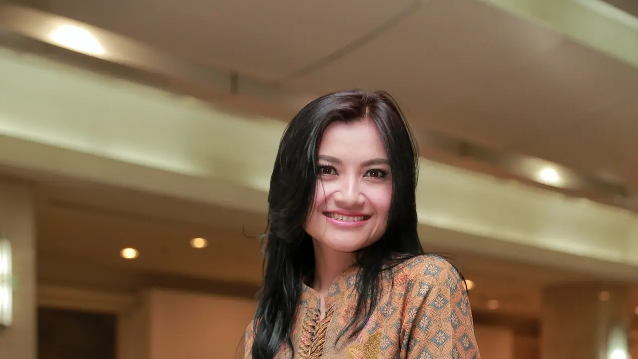 [Bintang] Tina Talisa