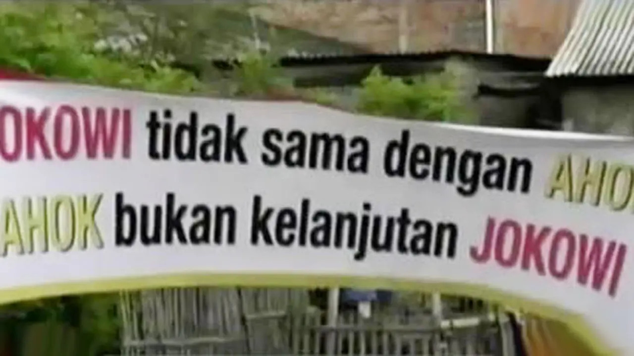 Puluhan Warga Kelapa Gading Tolak Ahok Maju Pilgub DKI
