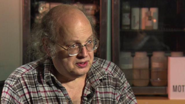 Tak Mandi 12 Tahun, Pria Ini Punya Car Unik Bersihkan Tubuh