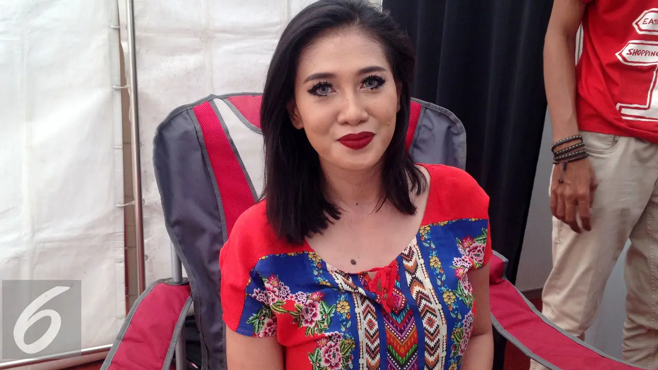 Penampakan hantu