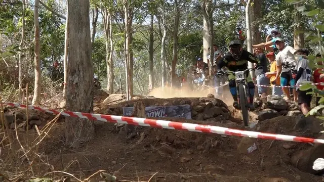 76 Indonesian Downhill 2022 - Ternadi Bike Park -  Balap Sepeda Gunung - 3 Desember-1