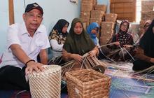 Kemensos Bangun Kampung Berdaya di Banyumas, Hasil Kerajinan Diekspor ke Amerika