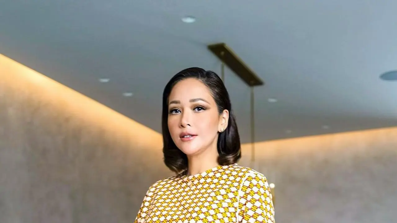 Rahasia Cantik Maia Estianty Tetap Awet Muda di Usia 40an