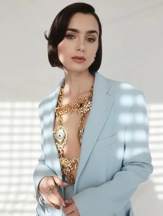 Lebih mengejutkan lagi, Lily Collins juga menghadirkan Premiere MaXXXine yang digelas di Los Angeles, beberapa hari lalu. [Foto: Instagram/lilyjcollins]