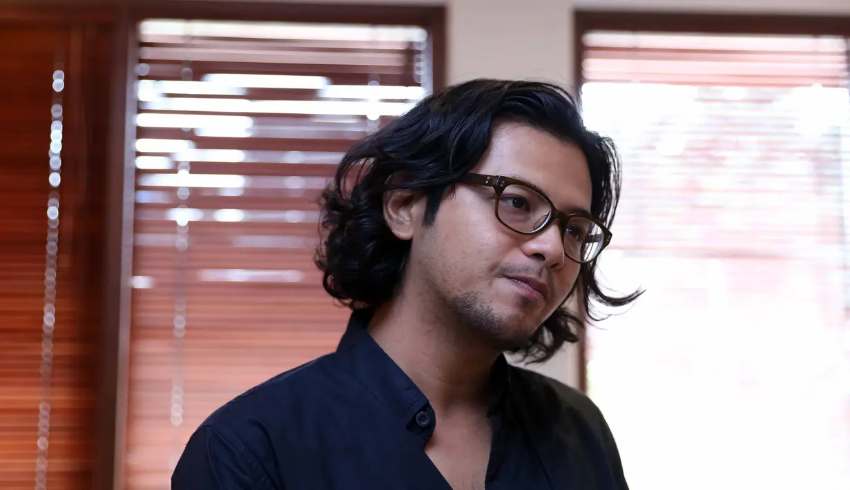 Demi bermain dalam film terbarunya, Labuan Hati, Raymon Y Tungka rela menurunkan berat badannya. Raymon diminta oleh sutradara Lola Amaria untuk menurunkan berat badannya. (Nurwahyunan/Bintang.com)