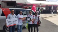 Pertamina Serahkan Bantuan Satu Unit Ambulans di Banjarmasin