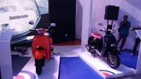 Adu Pesona Skuter Klasik, Lambretta V200 Special Vs Vespa GTS Super 150