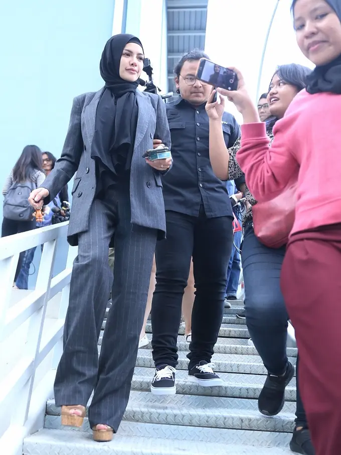 [Bintang] Nikita Mirzani