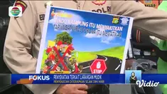Perbarui informasi Anda bersama Fokus edisi (06/5) dengan beberapa topik berita sebagai berikut, Penyekatan Di Tol Cikampek, Ketahuan Bohong, Sopir Travel Mohon Ampun, Sate Bebek Pilihan Berbuka Puasa.