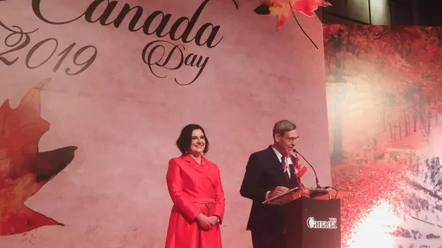 Duta Besar Kanada untuk Indonesia Peter MacArthur dan Wakil Tetap Kanada untuk ASEAN Diedrah Kelly dalam sambutan Canada Day Reception (Liputan6.com/Siti Khotimah)