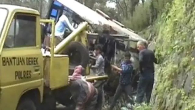 Petugas DLLAJ: Bus Maut Ciloto Hindari Lubang, Bukan Rem Blong