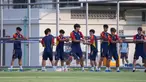 Pesepakbola Timnas Spanyol U-17 mengikuti latihan jelang pertandingan lanjutan Grup B Piala Dunia U-17 2023 di Lapangan Banyuanyar, Solo, Jawa Tengah, Minggu (12/11/2023). (doc.LOC WCU17/RKY)