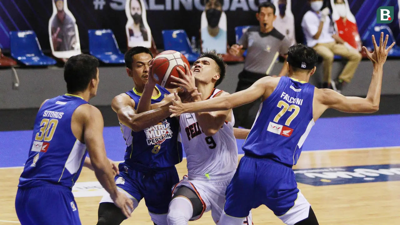 Foto Final IBL: Kalahkan Pelita Jaya, Titel IBL 2021 Milik Satria Muda