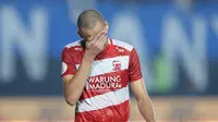 Raut Lesu Para Pemain Madura United Ketika Tinggalkan Stadion Si Jalak Harupat Setelah Dihajar Persib di Final BRI Liga 1, Jaja Pincang