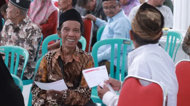 Jember Miniatur Indonesia: Gus Fawait Beri Insentif bagi Guru Ngaji dan Guru Kitab Tanpa Membedakan Agama