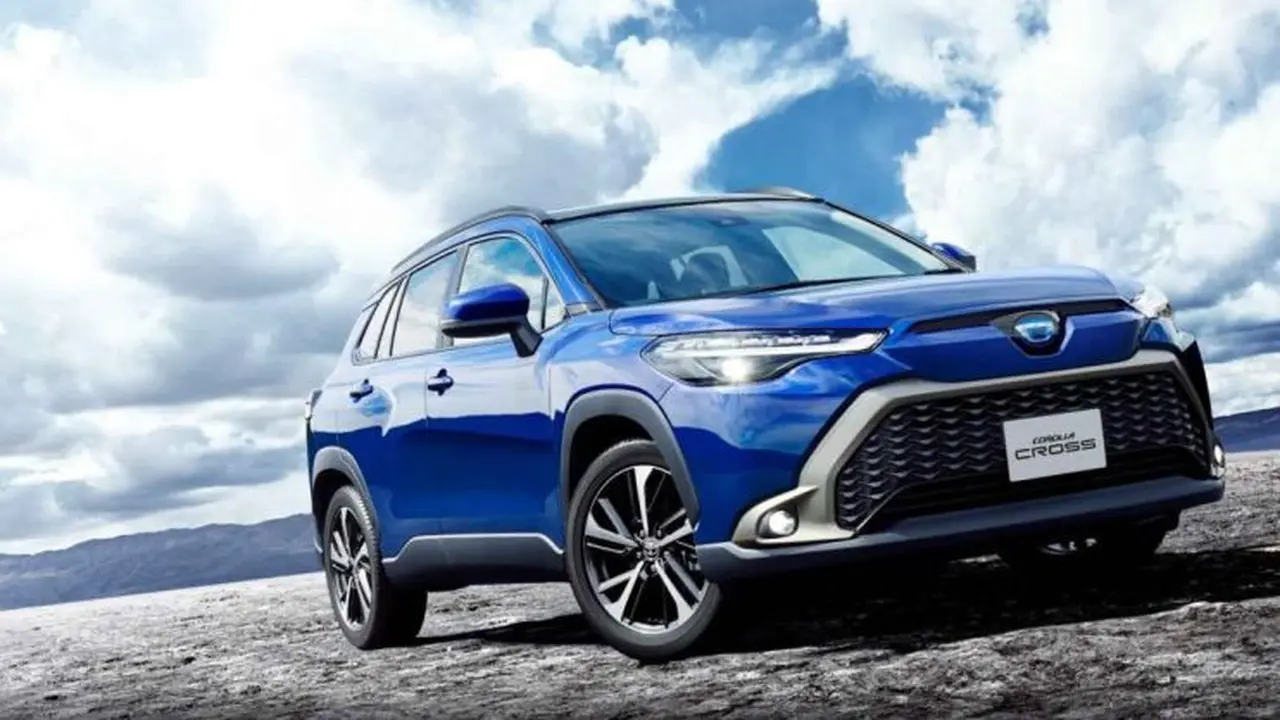 Toyota Corolla Cross Baru Hadir dengan Teknologi Canggih (GaadiWaadi)